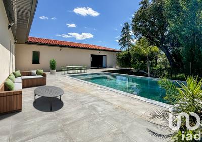 Maison - 140 m² - 4 pièces