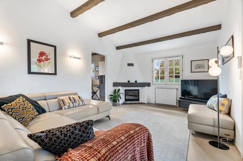 Villa - 107 m² - 6 pièces