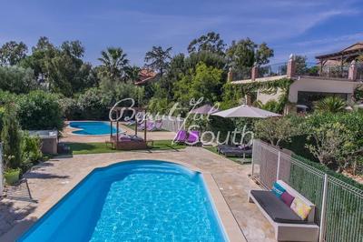 Gîte - 765 m² - 27 pièces