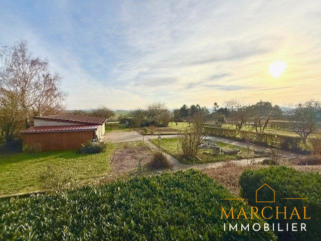 Maison traditionnelle - 200 m² - 8 pièces