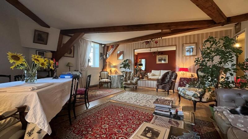 Appartement - 142 m² - 4 pièces