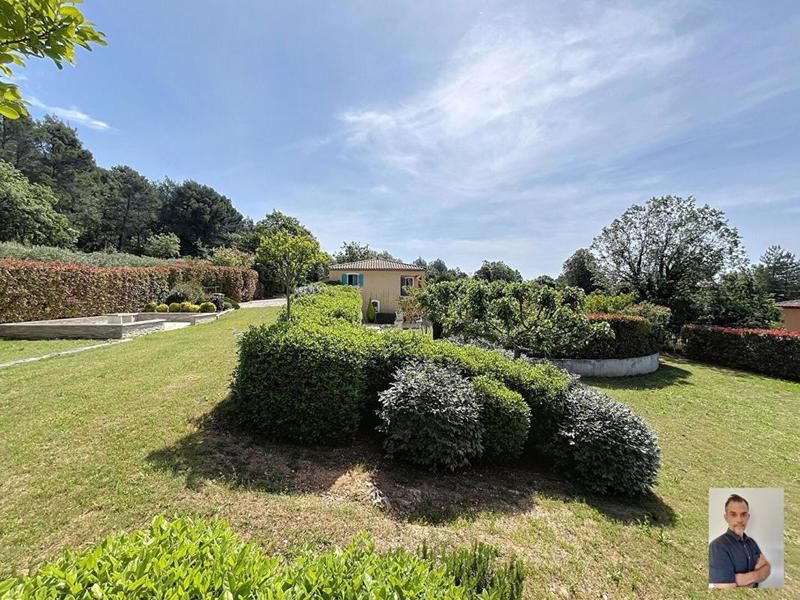 Villa - 137 m² - 4 pièces