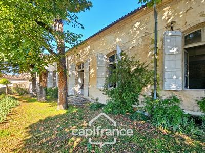 Maison - 275 m² - 6 pièces