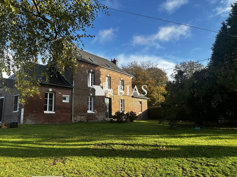 Maison - 170 m² - 9 pièces