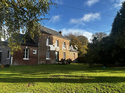 Maison - 170 m² - 9 pièces