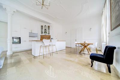 Appartement - 126 m² - 5 pièces