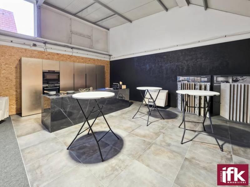 Local commercial - 327 m² - 2 pièces