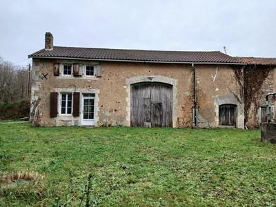 Maison en pierre - 69 m² - 3 pièces