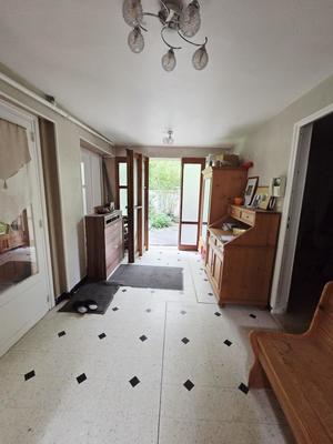 Maison - 247 m² - 7 pièces