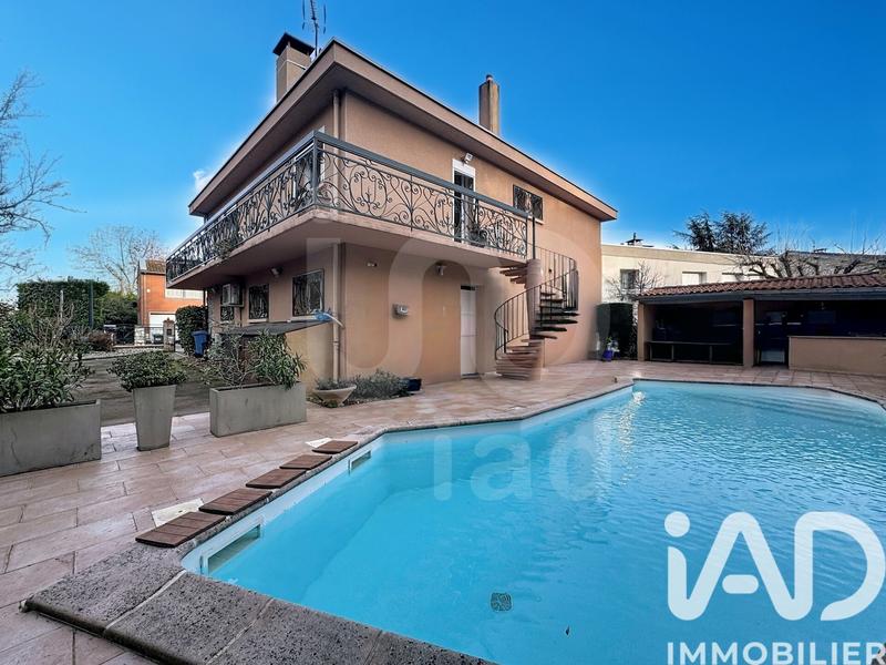 Maison - 141 m² - 6 pièces