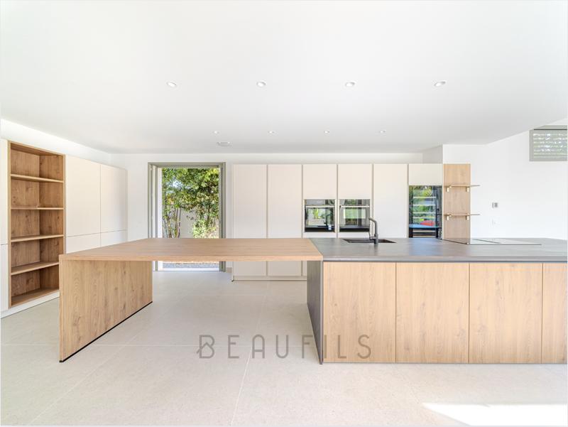 Villa - 255 m² - 7 pièces