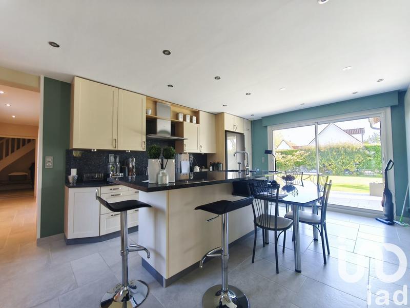 Maison - 339 m² - 7 pièces