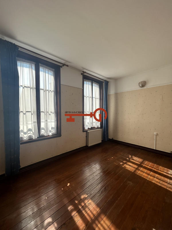 Maison ancienne - 136 m² - 7 pièces