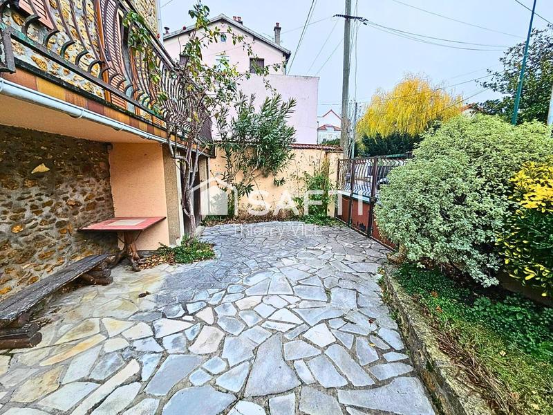 Maison - 84 m² - 5 pièces