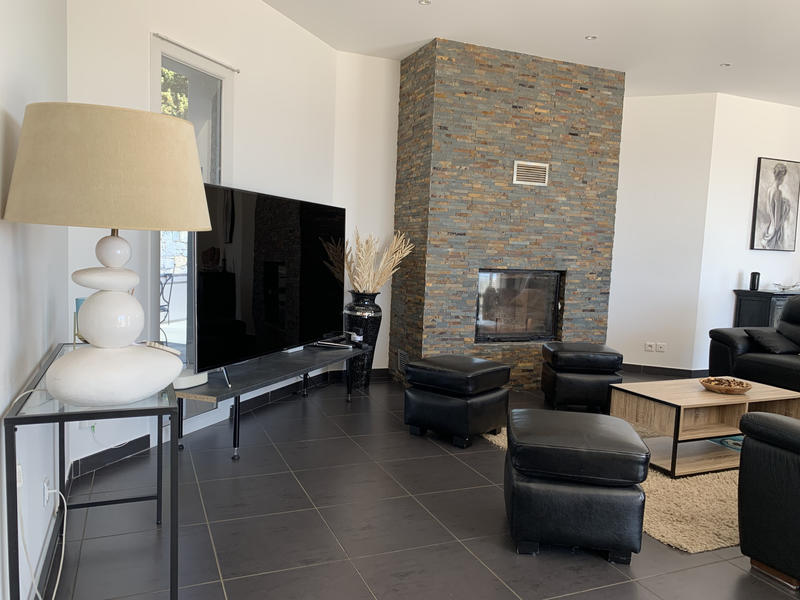 Villa - 185 m² - 6 pièces