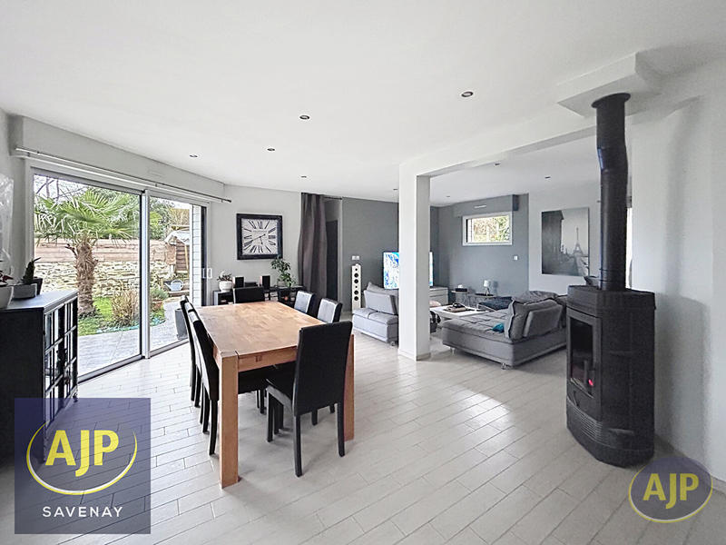 Maison - 138 m² - 6 pièces