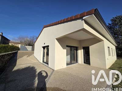 Maison - 120 m² - 4 pièces