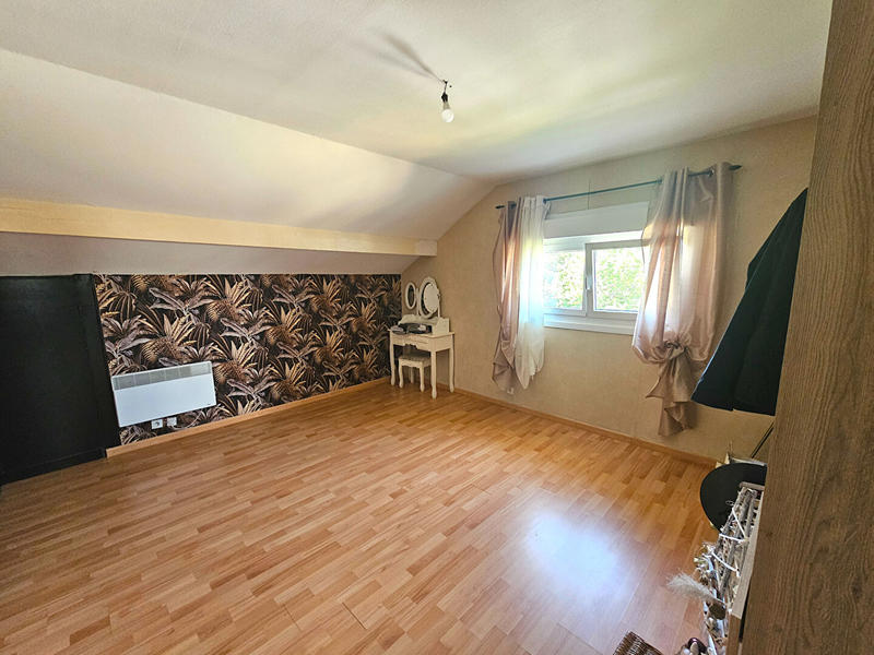 Maison - 153 m² - 6 pièces