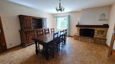 Maison - 160 m² - 6 pièces