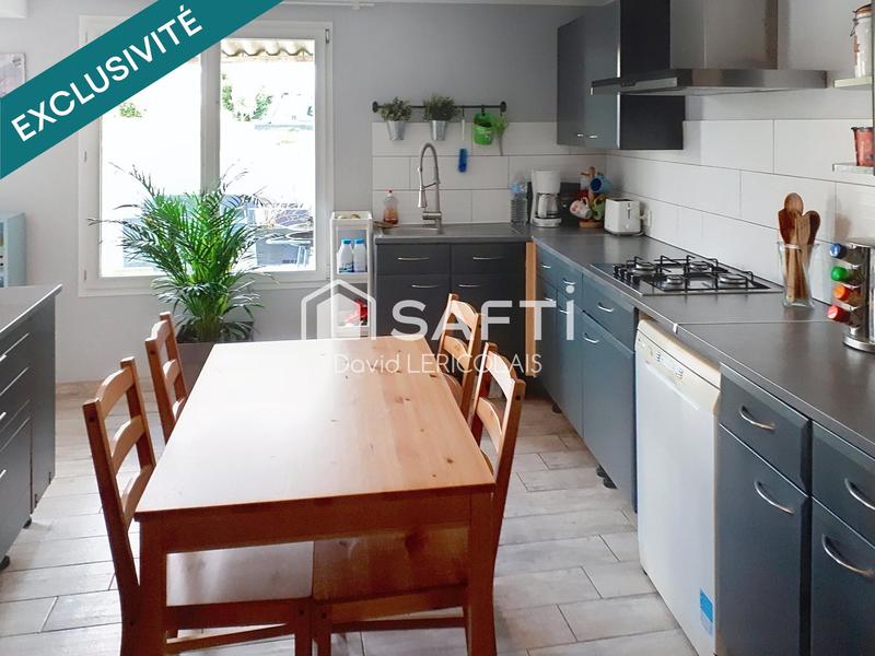 Maison - 200 m² - 10 pièces