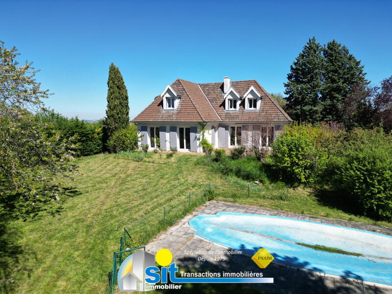 Maison - 148 m² - 7 pièces