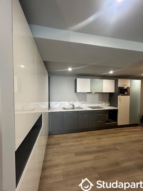 Chambre - 12 m² - 1 pièce