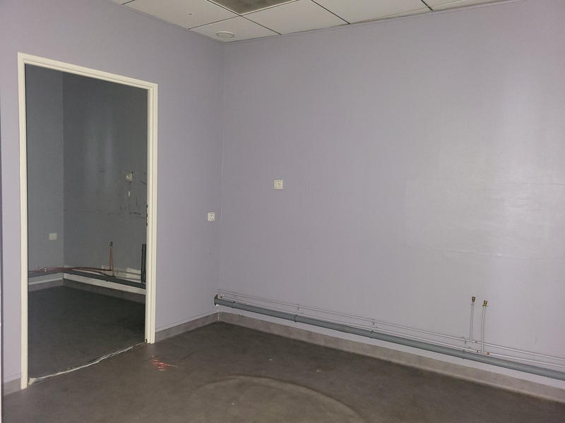 Local commercial - 110 m² - 2 pièces