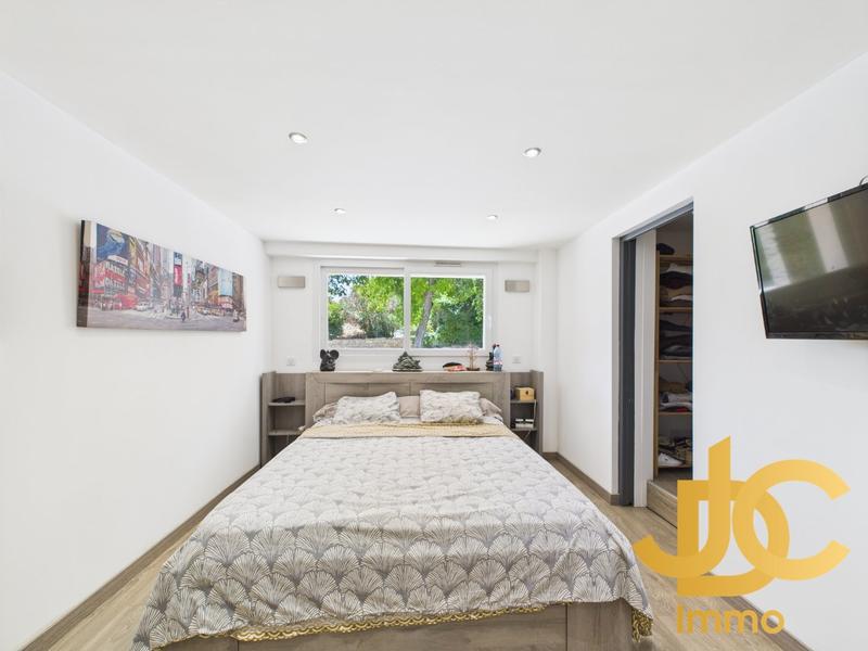 Maison - 194 m² - 7 pièces