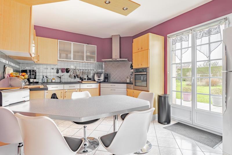 Maison - 190 m² - 8 pièces