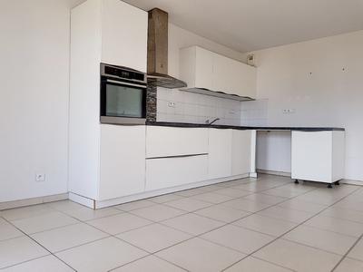 Appartement - 79 m² - 4 pièces