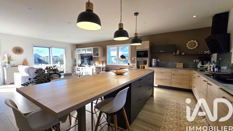 Maison - 137 m² - 4 pièces