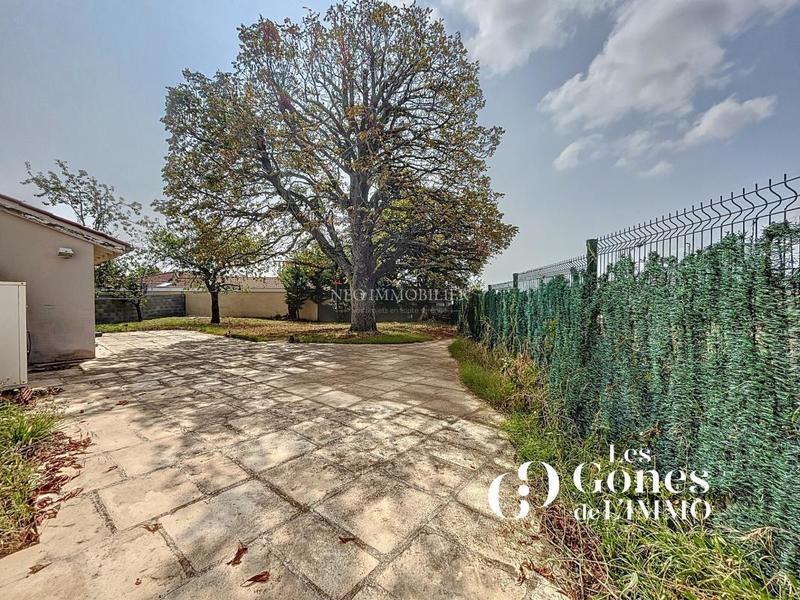 Maison ancienne - 385 m² - 10 pièces