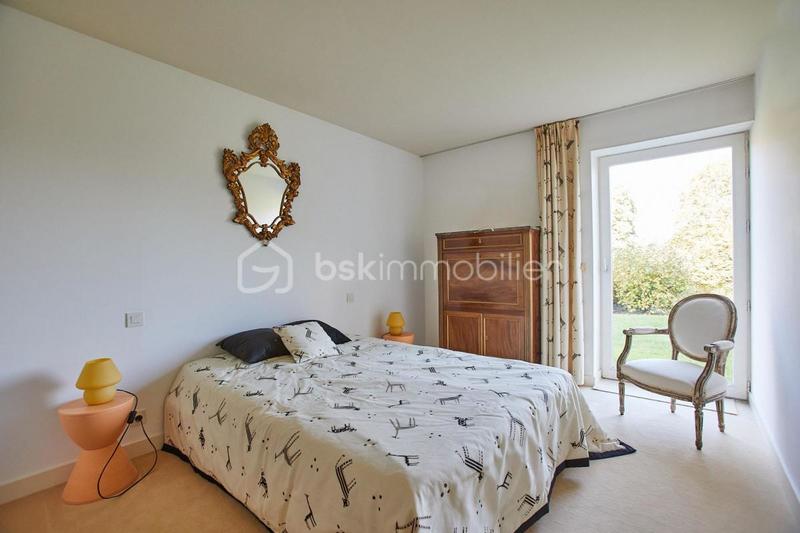 Maison d'architecte - 248 m² - 7 pièces