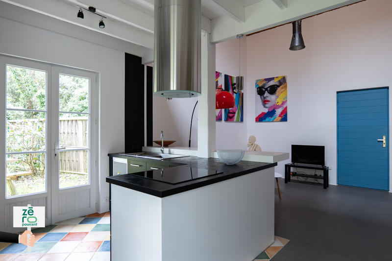 Maison - 121 m² - 7 pièces