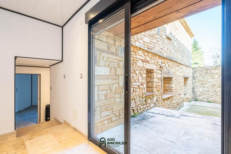 Maison - 381 m² - 9 pièces