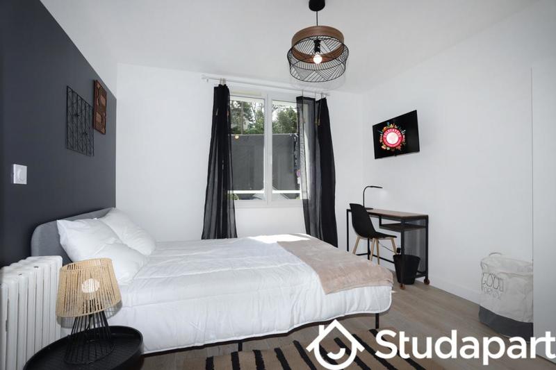 Chambre - 12 m² - 1 pièce