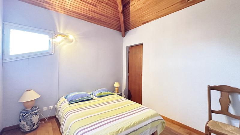 Maison contemporaine - 220 m² - 9 pièces