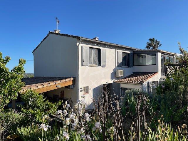 Villa - 157 m² - 7 pièces