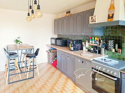 Maison - 111 m² - 4 pièces