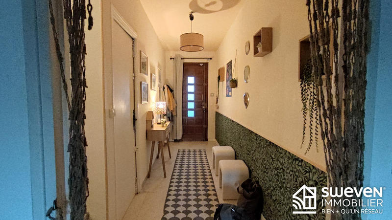 Maison traditionnelle - 220 m² - 7 pièces