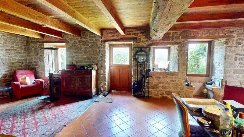 Maison - 247 m² - 7 pièces