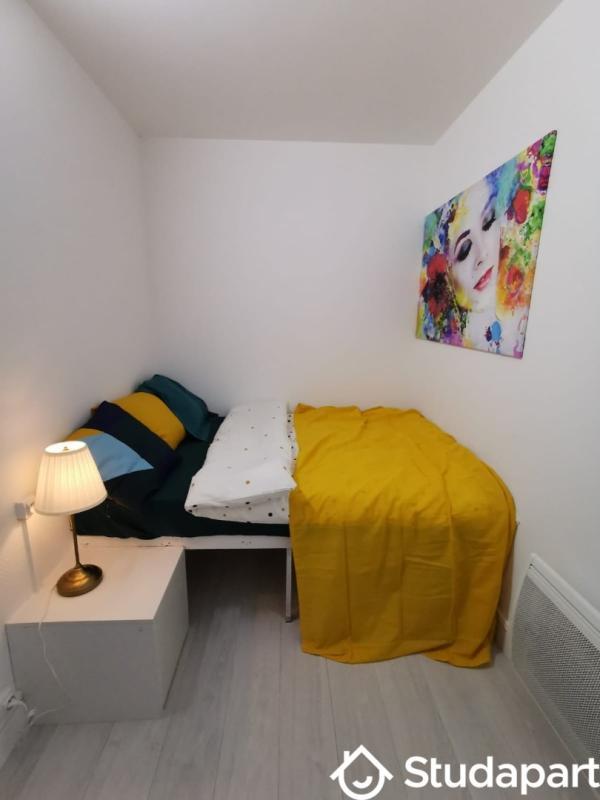 Chambre - 11 m² - 1 pièce