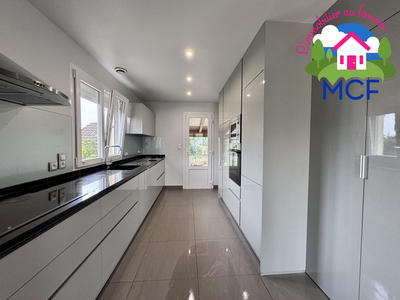 Maison - 106 m² - 5 pièces