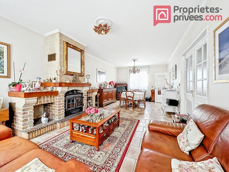 Maison - 207 m² - 10 pièces