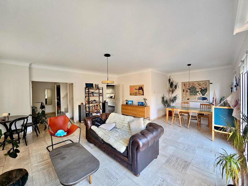 Maison - 140 m² - 5 pièces