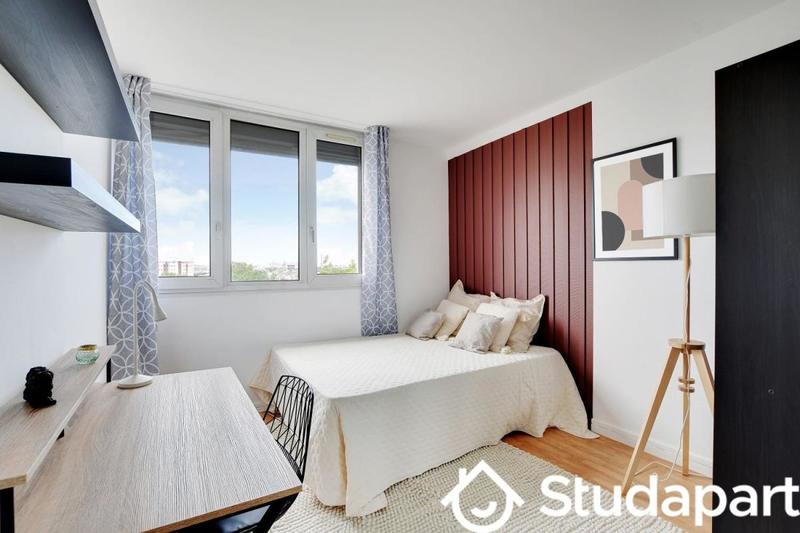 Chambre - 10 m² - 1 pièce