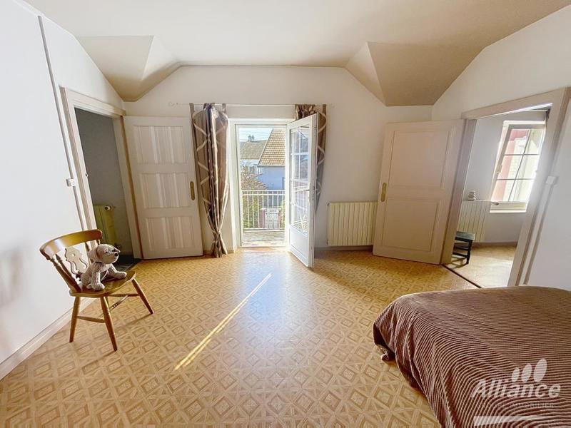 Propriété - 246 m² - 10 pièces