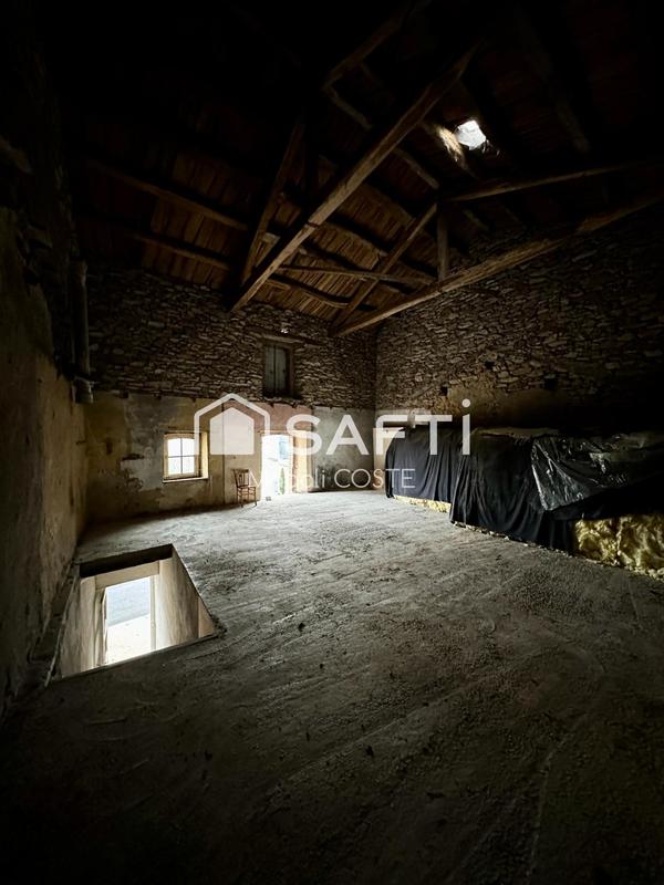 Maison - 93 m² - 5 pièces