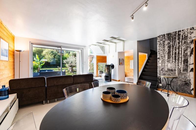 Maison - 94 m² - 5 pièces