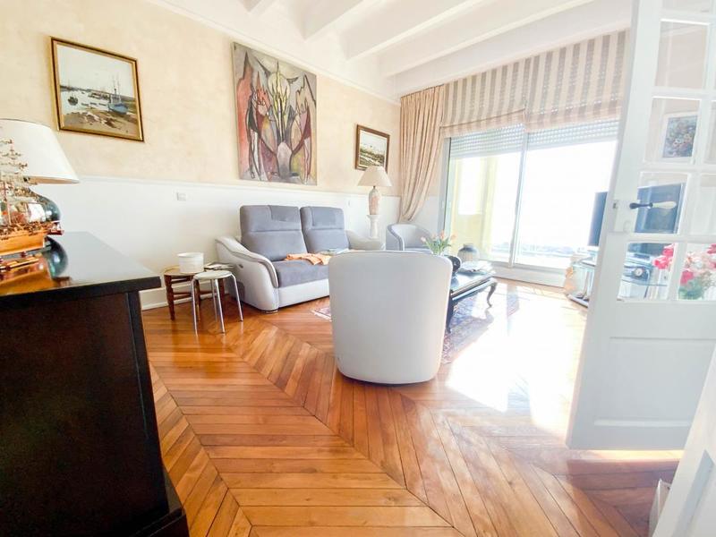 Maison - 265 m² - 12 pièces